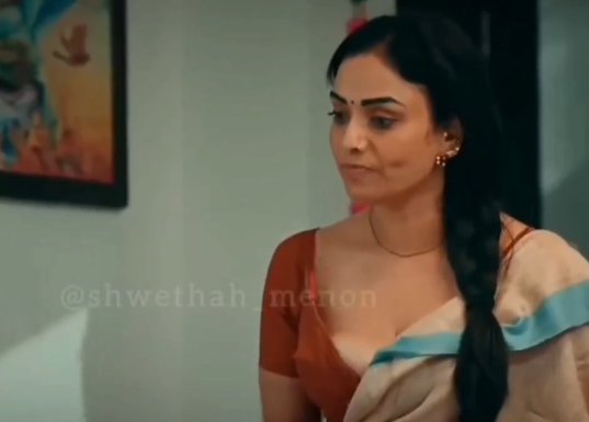 நீ என்னத்த பாக்க ஆசைப்படுற எனக்கு தெரியும் இது தானே